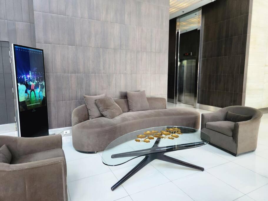 Bgc Fresh & Cozy Studio Near Burgos Circle With Fast Internet Connection Manilla Buitenkant foto