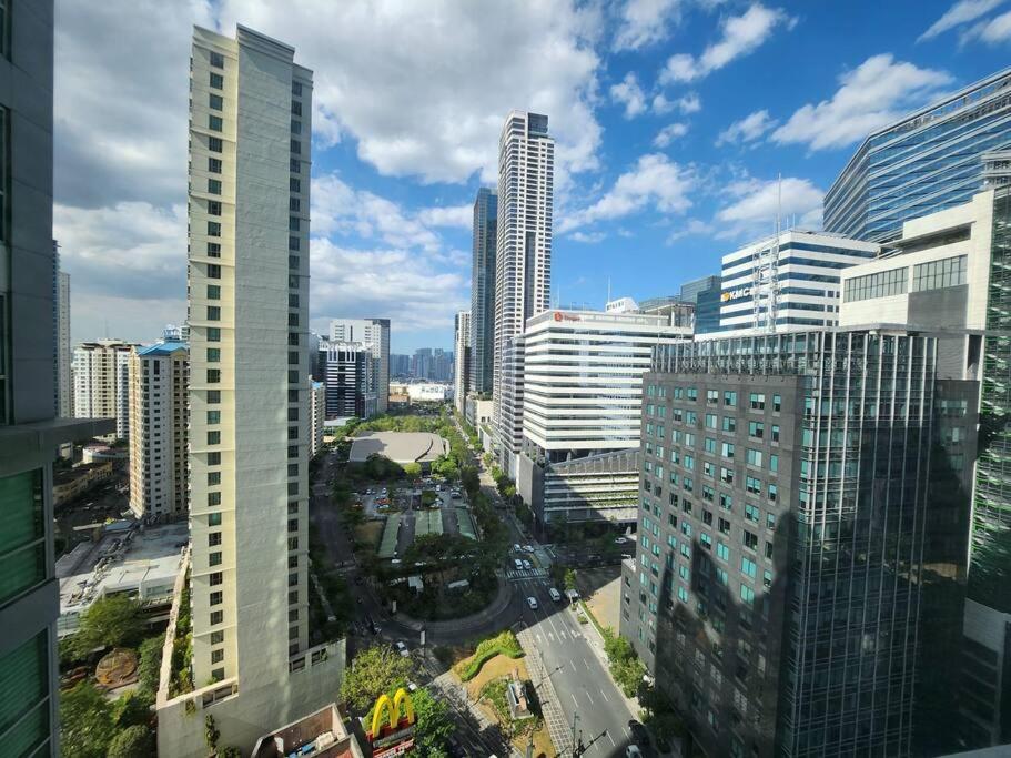 Bgc Fresh & Cozy Studio Near Burgos Circle With Fast Internet Connection Manilla Buitenkant foto